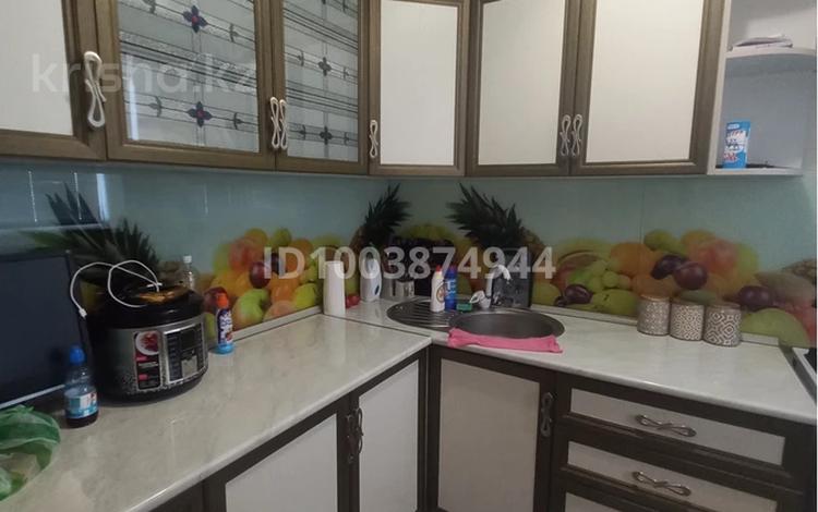 3-бөлмелі пәтер · 60 м² · 3/4 қабат, Шұғыла ш/а 24/26 — Црн, бағасы: 14 млн ₸ в Жанаозен — фото 2