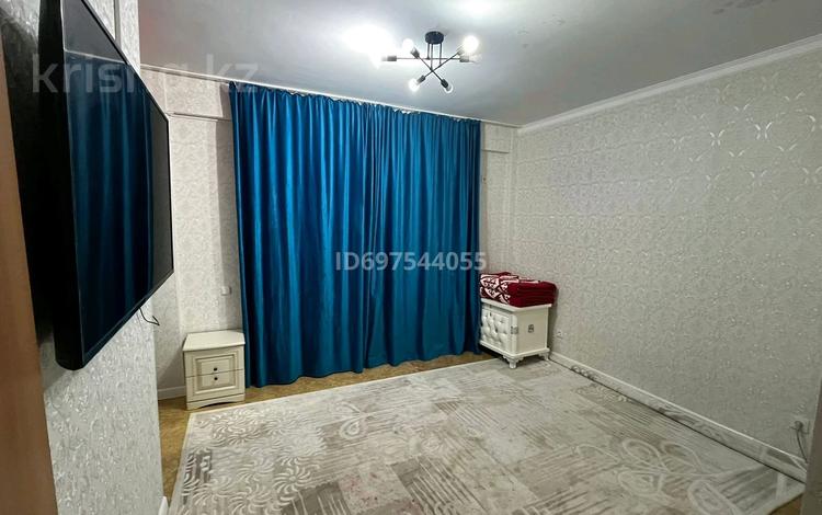 1-комнатная квартира · 38.3 м² · 8/9 этаж, 32А мкр 10 — Ф.Оңғарсынова мектебі, Есенов университеті, Ақ базар, Жайық базар за 12 млн ₸ в Актау — фото 2
