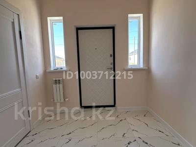 Отдельный дом · 4 комнаты · 100 м² · 8 сот., мкр Аксай-2, Аксай 2 за 28 млн 〒 в Атырау