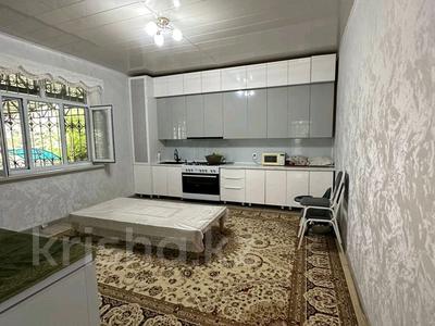 Отдельный дом · 6 комнат · 250 м² · 10 сот., мкр Мирас 36 за 300 000 ₸ в Шымкенте, Каратауский р-н