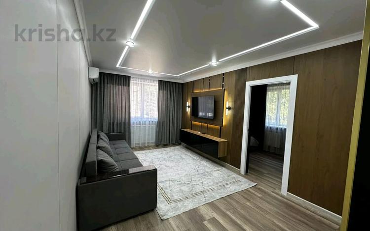 2-бөлмелі пәтер · 40 м² · 2/5 қабат, Казбек би 115, бағасы: 20 000 ₸ в Таразе — фото 2