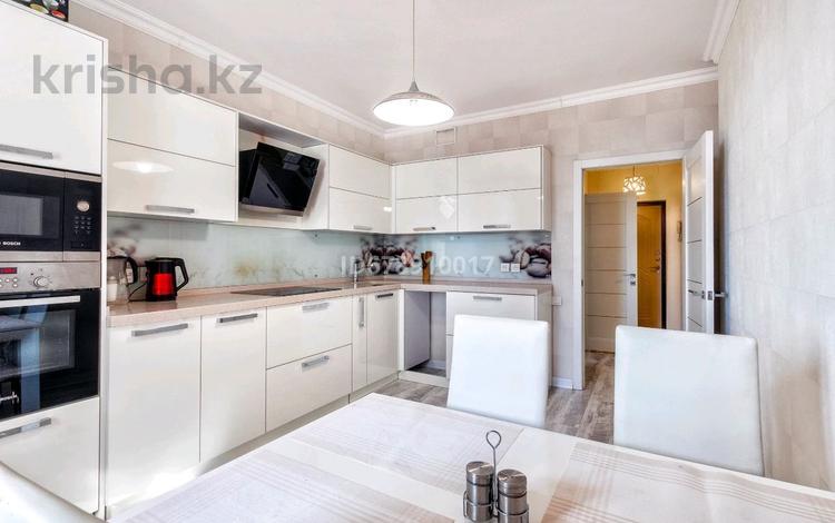 1-комнатная квартира · 70 м² · 18 этаж, Сарайшык 7Б за 2 000 ₸ в Астане, Есильский р-н — фото 2