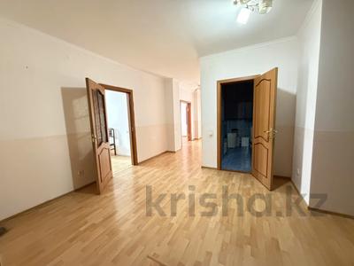 3-бөлмелі пәтер · 120 м² · 2/16 қабат, Ташенова 7, бағасы: 58.8 млн ₸ в Астане, Алматы р-н