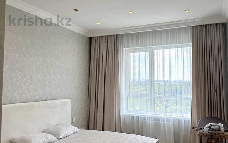 2-комнатная квартира · 70 м² · 9 этаж, мкр Акжайык, Толеметова 85 за 300 000 ₸ в Шымкенте, Абайский р-н — фото 2