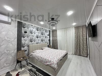 1-комнатная квартира · 40 м² · 1/5 этаж, мкр Алатау 42 за 15 000 ₸ в Таразе