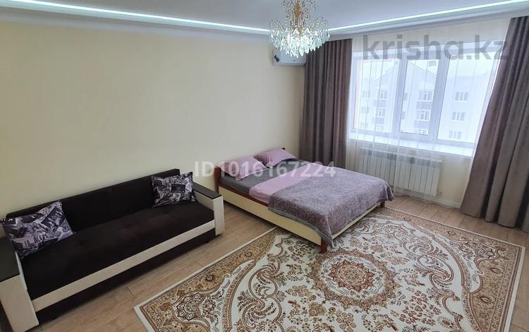 1-комнатная квартира · 52 м² · 6/9 этаж, мкр. Алтын орда, Батыс 2 11д/3 за 160 000 ₸ в Актобе — фото 2