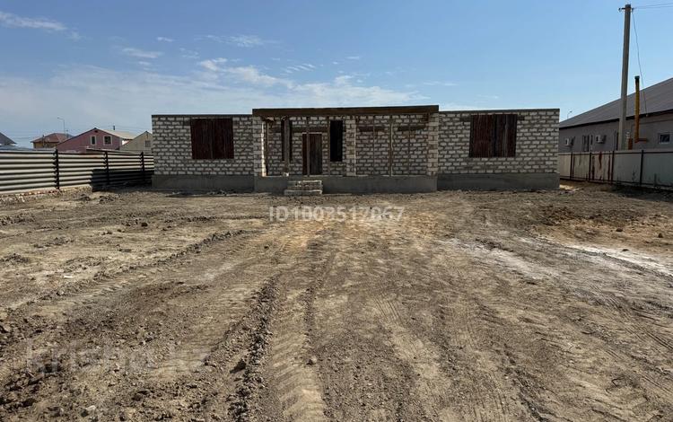Отдельный дом · 5 комнат · 360 м² · 10 сот., мкр Оркен, 5 15 за 25 млн ₸ в Атырау — фото 2
