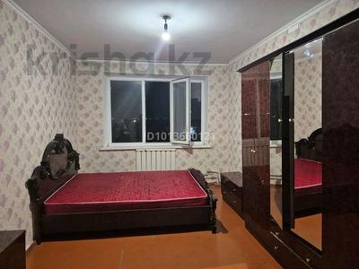 3-бөлмелі пәтер · 86 м², мкр Мынбулак 9 — Базар Жібек жолы, бағасы: 100 000 ₸ в Таразе