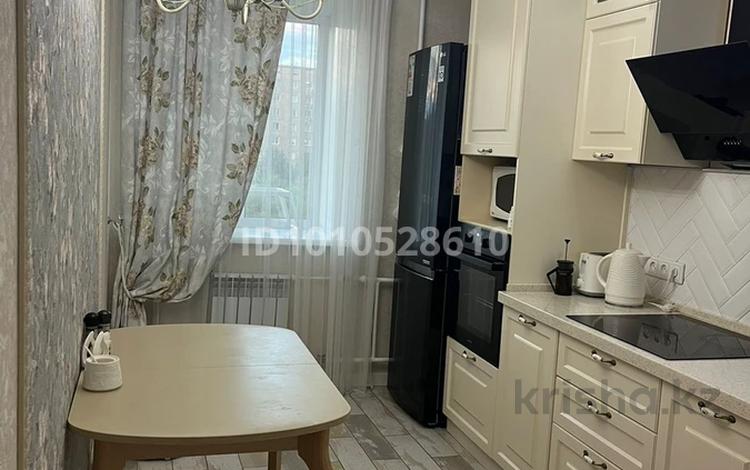 4-комнатная квартира · 80 м² · 5/6 этаж, Камзина 82/1 за 40 млн 〒 в Павлодаре — фото 2