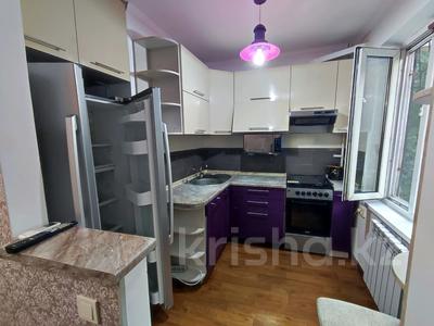 3-комнатная квартира · 60 м² · 2/5 этаж, мкр №8 86 за 300 000 〒 в Алматы, Ауэзовский р-н