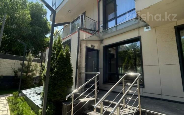 7-комнатная квартира · 170 м² · 1/3 этаж, Жамакаева за 170 млн ₸ в Алматы, Медеуский р-н — фото 9