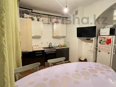 4-комнатная квартира · 90 м² · 5/9 этаж, мкр Акбулак 37 за 45 млн 〒 в Алматы, Алатауский р-н