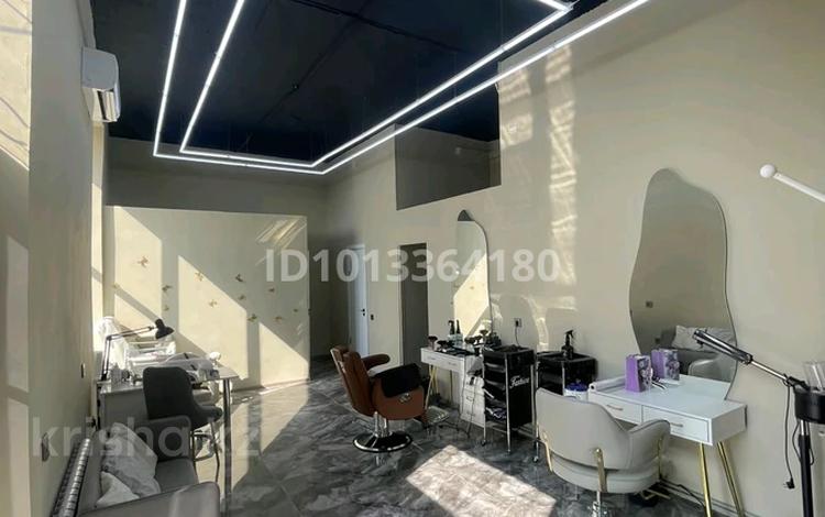 Салоны красоты · 37 м² за 300 000 ₸ в Астане, Нура р-н — фото 2