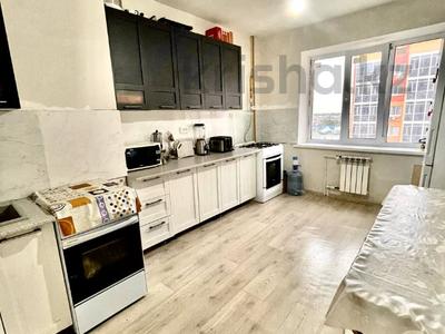 3-комнатная квартира, 100.1 м², 7/9 этаж, самал за 30 млн 〒 в Уральске