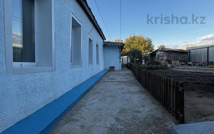 Отдельный дом · 3 комнаты · 60 м² · 5 сот., мкр Мясокомбинат 88 за 13.5 млн ₸ в Уральске — фото 2