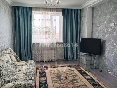 2-комнатная квартира, 65 м² помесячно, Роза Багланова 6 за 250 000 〒 в Астане, Есильский р-н