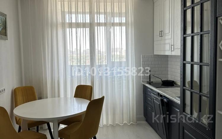 3-комнатная квартира · 82 м² · 9/9 этаж, Улы Дала за 450 000 ₸ в Астане, Есильский р-н — фото 2