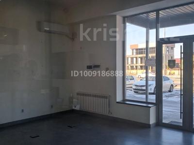 Свободное назначение, офисы, магазины и бутики, общепит, салоны красоты, медцентры и аптеки, студии · 26 м² за 150 000 〒 в Шымкенте, Каратауский р-н