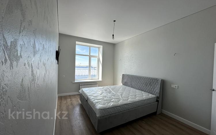 4-комнатная квартира, 124 м², 7/10 этаж, мкр Юго-Восток, Дюсембекова 83/2