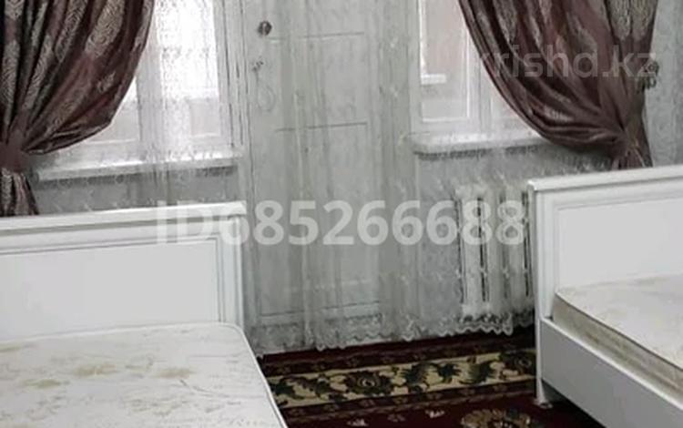 1-комнатная квартира, 33 м², 5/5 этаж помесячно, проспект Республики 15а за 120 000 〒 в Шымкенте, Аль-Фарабийский р-н — фото 2