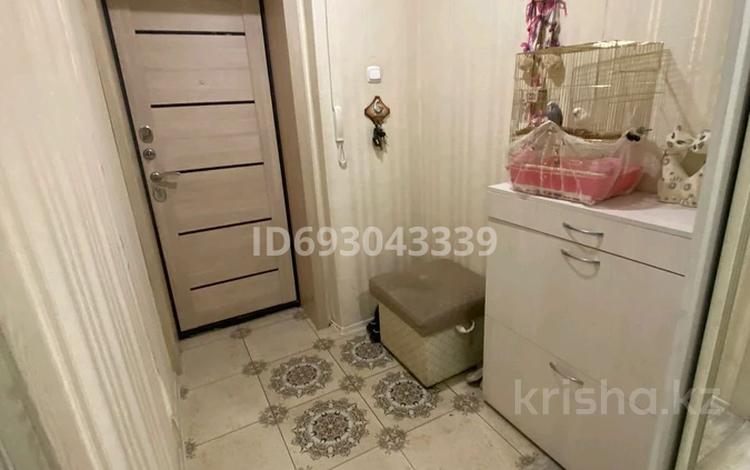 2-бөлмелі пәтер, 50 м², 2/5 қабат, Ауельбекова 138 — Магазина строймарт, бағасы: 15 млн 〒 в Кокшетау — фото 2