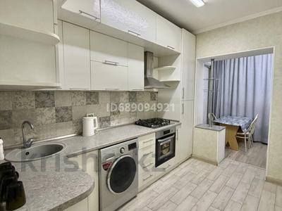 3-комнатная квартира · 80 м² · 3/5 этаж, 1 мая 35 — Стадион металлург за 15 000 ₸ в Шымкенте, Туран р-н