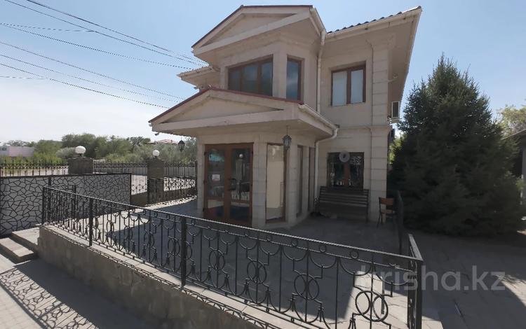 Магазины и бутики, склады · 1100 м² за 450 млн 〒 в Конаеве — фото 2