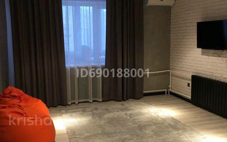 1-бөлмелі пәтер · 37 м² · 3/5 қабат, мкр 8 — Рынок Алтай, бағасы: 6 000 ₸ в Актобе — фото 3