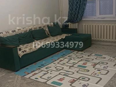 2-бөлмелі пәтер · 54 м² · 1/5 қабат, 7 — Возле поликлиники, бағасы: 25 млн ₸ в Боралдае (Бурундай), мкр Водник-1