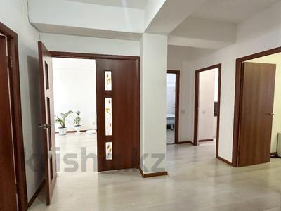 3-комнатная квартира · 76 м² · 4/5 этаж, болашак 25 за 30.3 млн 〒 в Талдыкоргане, мкр Болашак