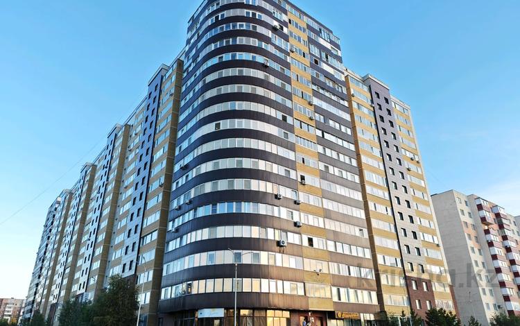 3-комнатная квартира · 98 м² · 12/16 этаж, мкр Юго-Восток, Шахтеров 60 за 41 млн ₸ в Караганде, Казыбек би р-н — фото 2