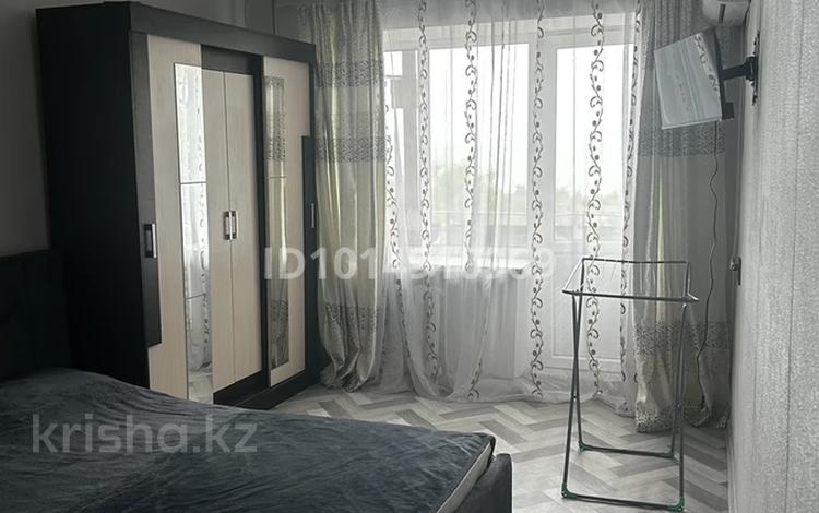 1-комнатная квартира · 35 м² · 4/5 этаж, Космонавтов 9/1 — Прям на берегу озера Балхаш за 10 000 ₸ в Приозёрске — фото 2