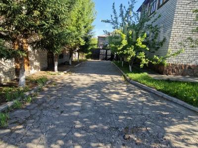 Отдельный дом · 6 комнат · 180 м² · 19 сот., Бирлик 14 за 60 млн ₸ в Семее