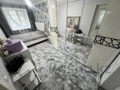 2-комнатная квартира, 44 м², 1/5 этаж, мкр Новый Город, Назарбаева 19а — Станиставский из окна за 24 млн 〒 в Караганде, Казыбек би р-н