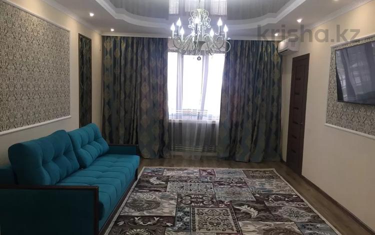 1-комнатная квартира, 47 м², 1/5 этаж по часам, Каратал за 2 000 〒 в Талдыкоргане — фото 2