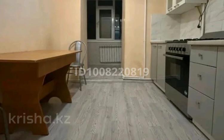 2-бөлмелі пәтер · 57 м² · 8/9 қабат, Абулхаир Хана 71 — Магазин Жупар район космоса, бағасы: 150 000 ₸ в Актобе — фото 2