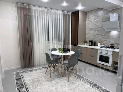 2-бөлмелі пәтер · 90 м² · 8/9 қабат, Алтын орда ш/а. 352, бағасы: 29 млн ₸ в Актобе, мкр. Алтын орда