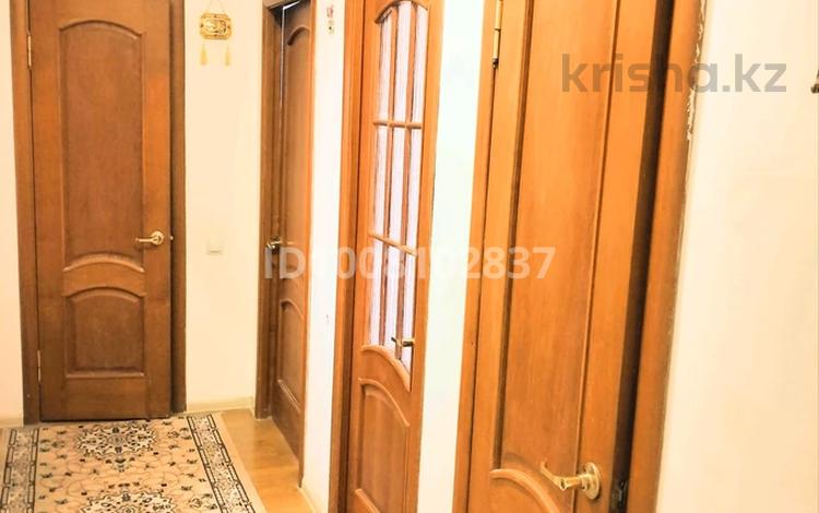 2-комнатная квартира · 59.7 м² · 8/9 этаж, Сатпаева — Кафе Сәлем Голд. Гостиница Пекин за 27 млн ₸ в Атырау — фото 2