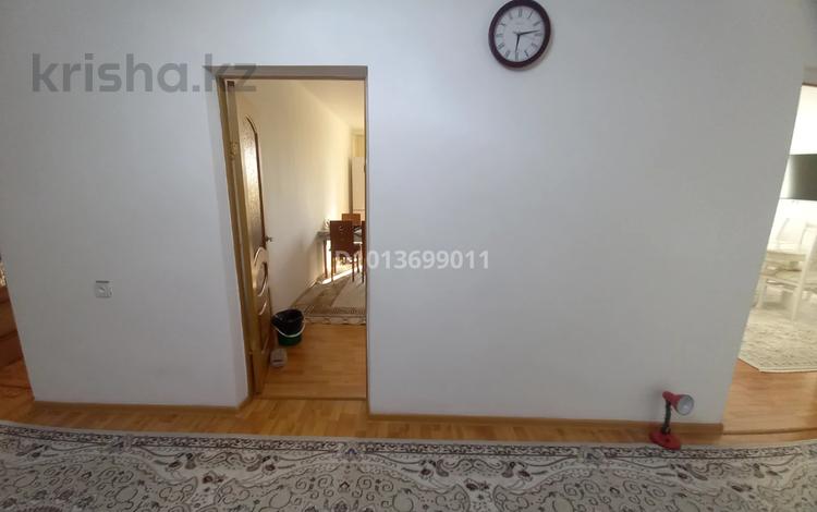 3-бөлмелі пәтер · 100 м² · 5/5 қабат, Микрорайон "Сырдария" 8, бағасы: 23 млн ₸ в  — фото 2