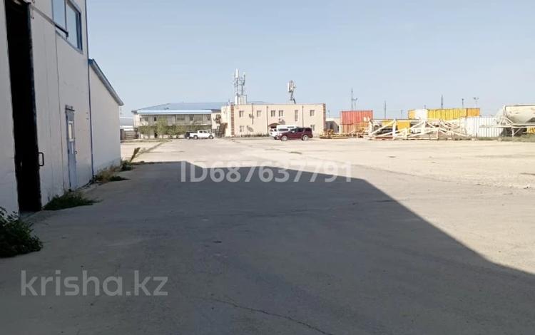 Промбаза · 2 га, Промышленная зона 4 (Мангистау 3) строение 90 строение 90 за 2 000 〒 в Актау — фото 2