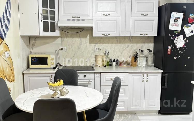 1-бөлмелі пәтер · 41.9 м² · 10/10 қабат, мкр Аксай, Б. Момышулы 25, бағасы: 36.5 млн ₸ в Алматы, Ауэзовский р-н — фото 2