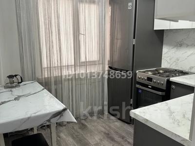 1-комнатная квартира · 35 м², Шакарима 35 за 13 000 ₸ в Семее
