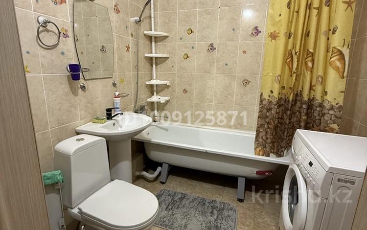 1-комнатная квартира · 49 м² · 3/9 этаж, Жургенова 26 — Байтурсынова за 195 000 ₸ в Астане, Сарайшык р-н — фото 2