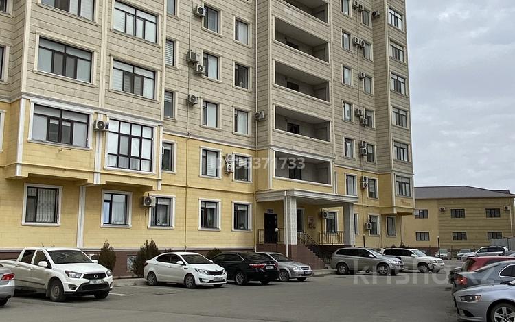 1-комнатная квартира, 47 м², 3/10 этаж помесячно, 19-й мкр 15 — Тц Бәйтерек за 150 000 〒 в Актау, 19-й мкр — фото 2