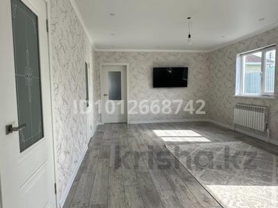 Жеке үй · 4 бөлме · 110 м² · 5 жүзд., Ескі аэропорт ш/а., Жазира 115/1 — Жайык Арена, бағасы: 42 млн ₸ в Уральске, мкр Старый Аэропорт