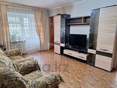 3-комнатная квартира, 54 м², 2/4 этаж помесячно, Жансугурова 71 за 130 000 〒 в Талдыкоргане