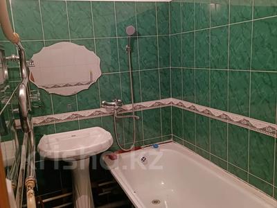 3-комнатная квартира · 63 м² · 2/5 этаж, 3й микрорайон 9 — В доме где пиццерия "Милано" за 18 млн 〒 в Риддере