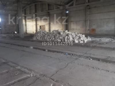 Промбаза · 400 соток, мкр Центральный, Менделеева 4 — Атамбаева за 1 350 〒 в Атырау