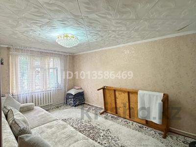 3-комнатная квартира · 65 м² · 1/3 этаж, Сураншы батыр 40 за 18 млн ₸ в Аксукенте