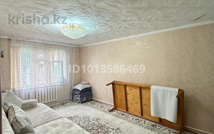 3-комнатная квартира · 65 м² · 1/3 этаж, Сураншы батыр 40 за 18 млн ₸ в Аксукенте — фото 2